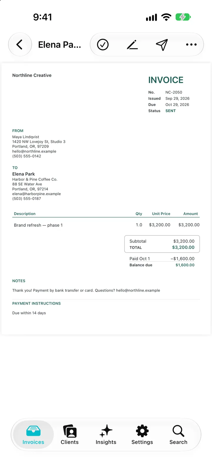 Invoiceur on iPhone showing a sent invoice with its line item, a partial payment and the balance due